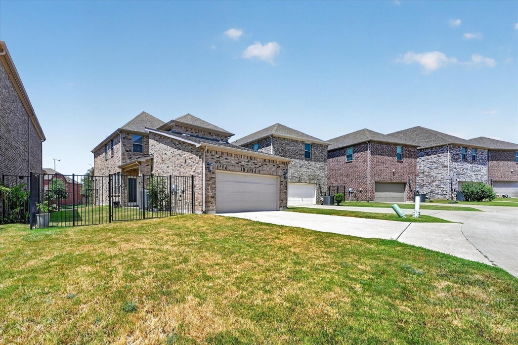 1381 Elaine Drive - Photo 28