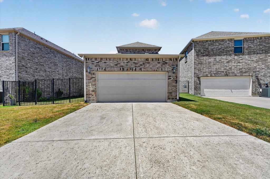 1381 Elaine Drive - Photo 29