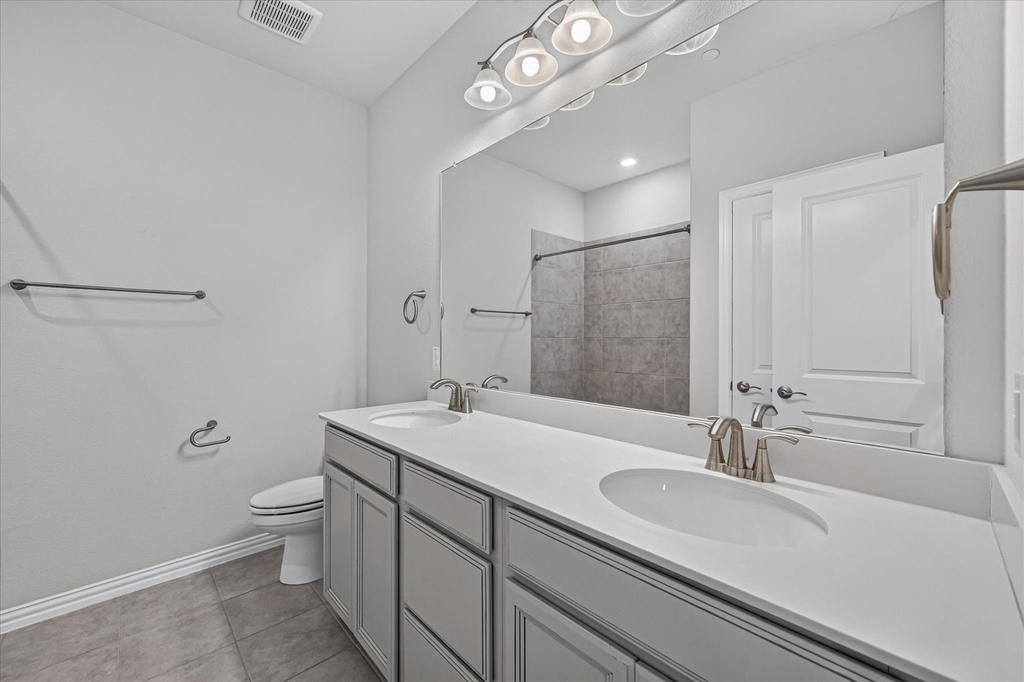 1381 Elaine Drive - Photo 13