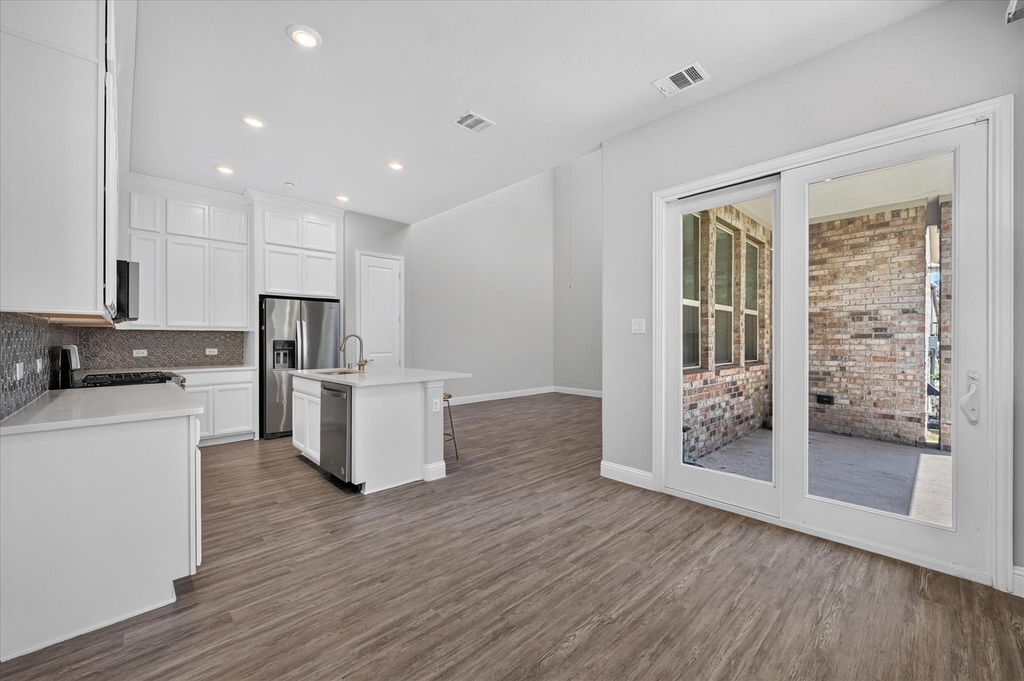 1381 Elaine Drive - Photo 25