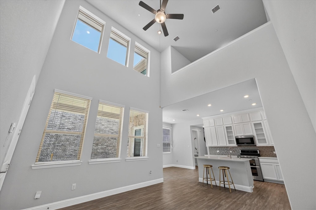 1381 Elaine Drive - Photo 15
