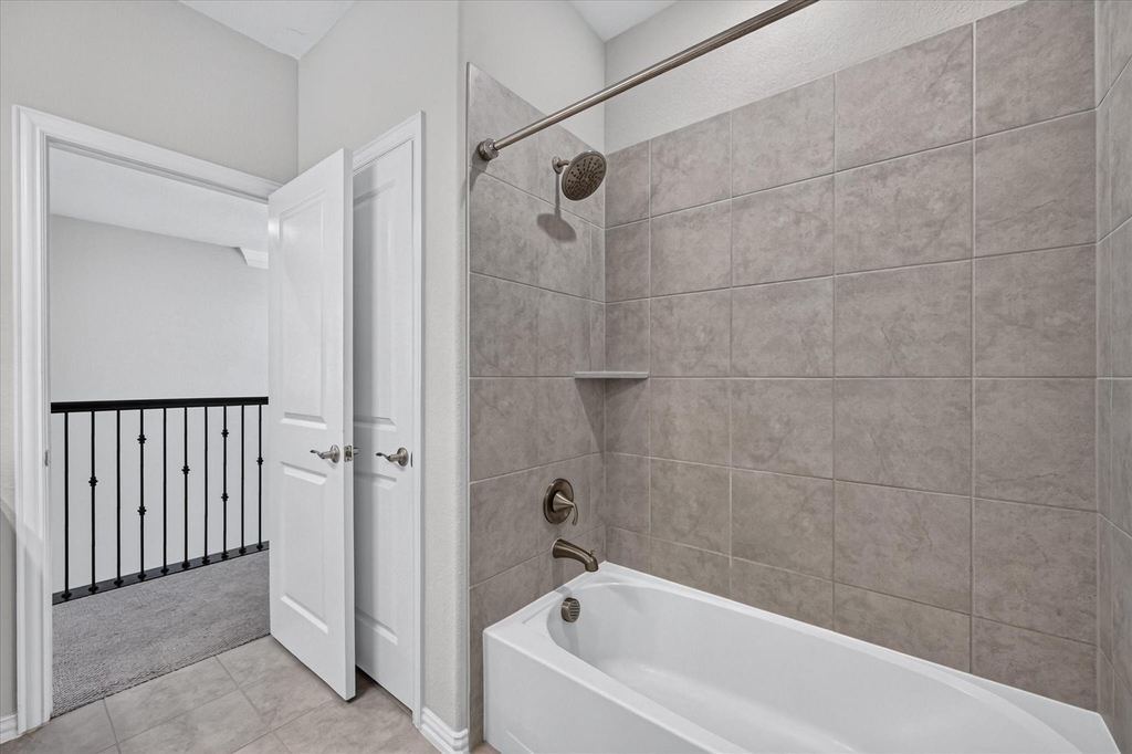 1381 Elaine Drive - Photo 12