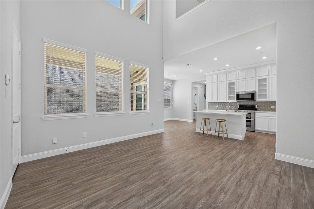1381 Elaine Drive - Photo 16