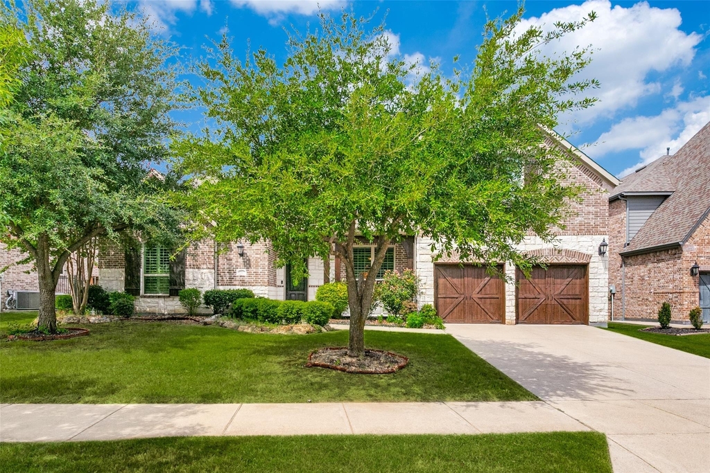 7721 Shackelford Drive - Photo 0