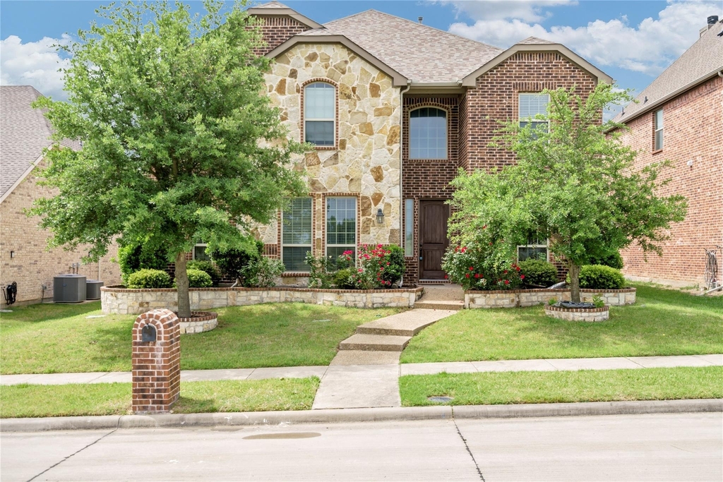 3612 Bright Star Way - Photo 0