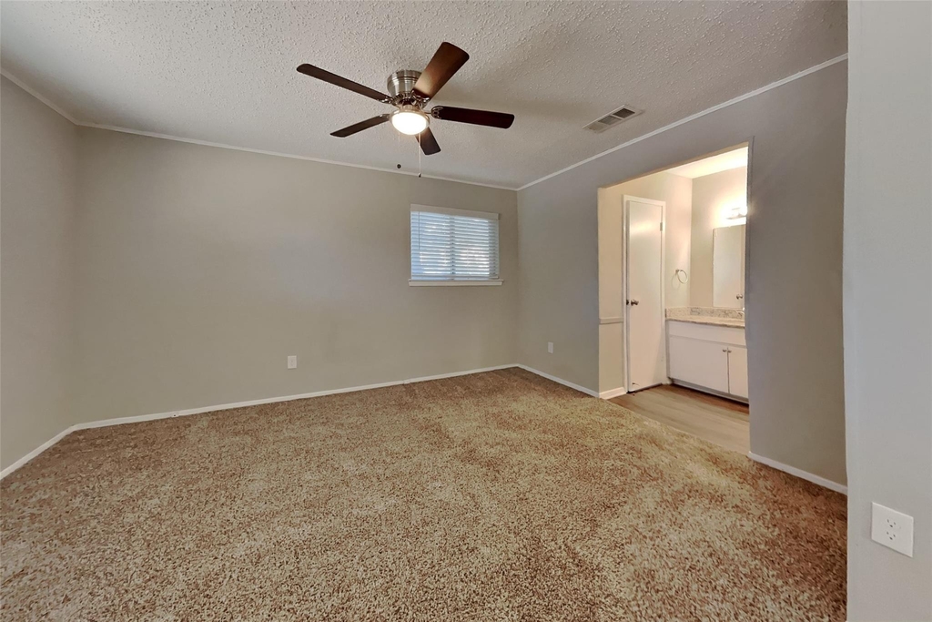3001 Mark Drive - Photo 9