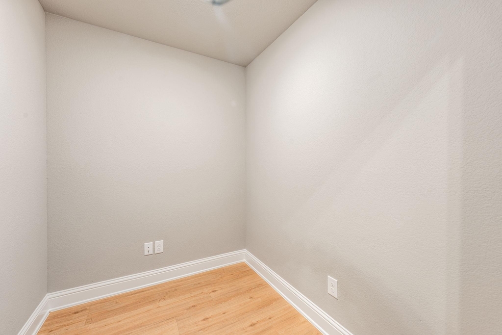 102 Clover Circle - Photo 7