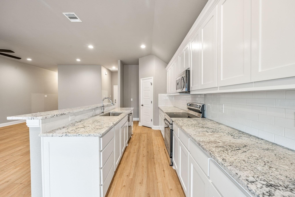 102 Clover Circle - Photo 15