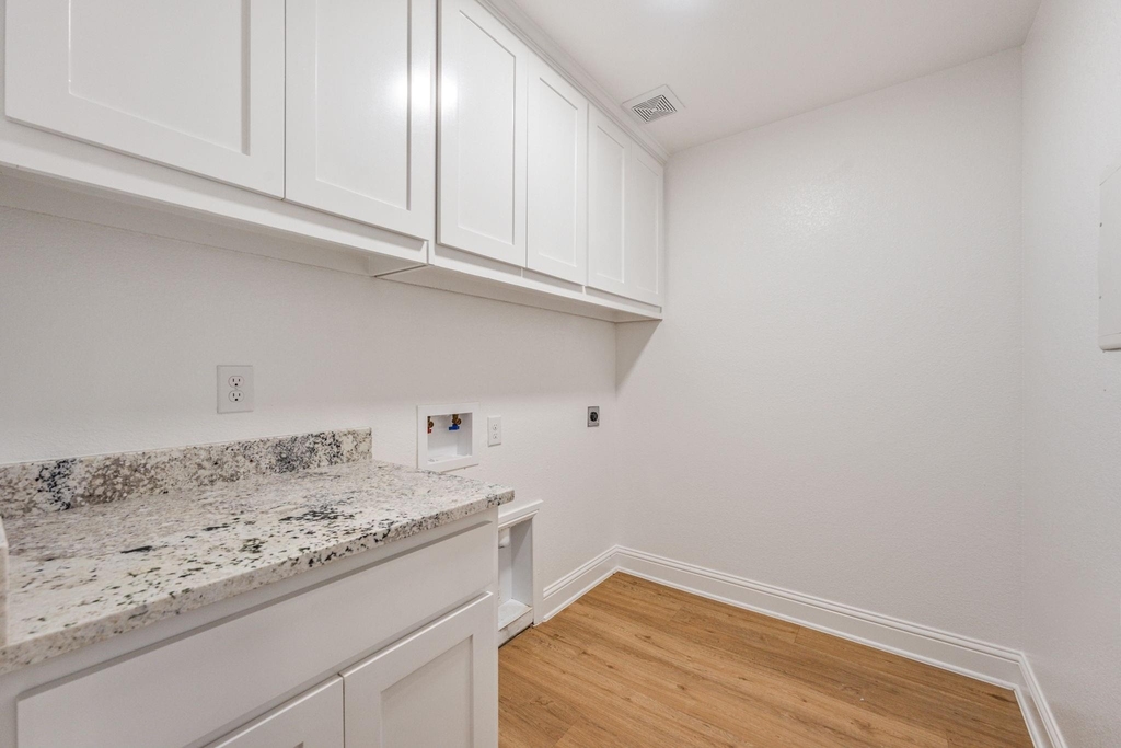 102 Clover Circle - Photo 12