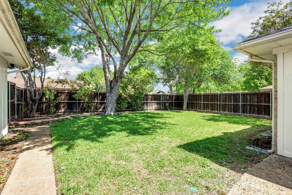 2207 Glen Forest Lane - Photo 15