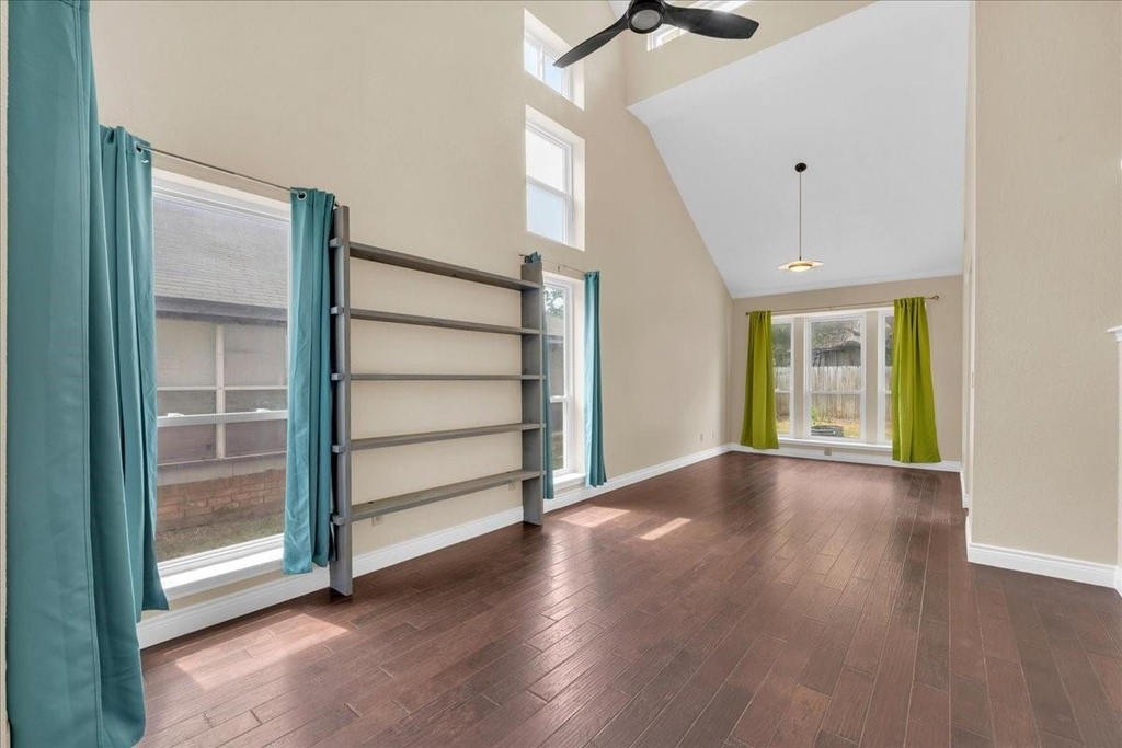2971 Seguin Trail - Photo 10