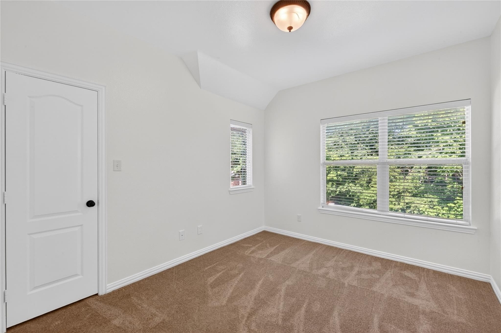 509 Heath Lane - Photo 9
