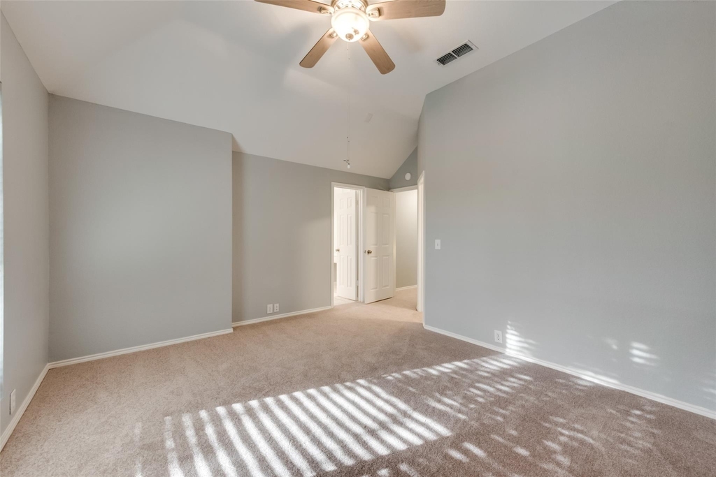 1869 Meyerwood Lane N - Photo 12