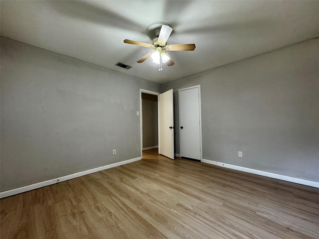 1505 Bellaire Drive - Photo 9