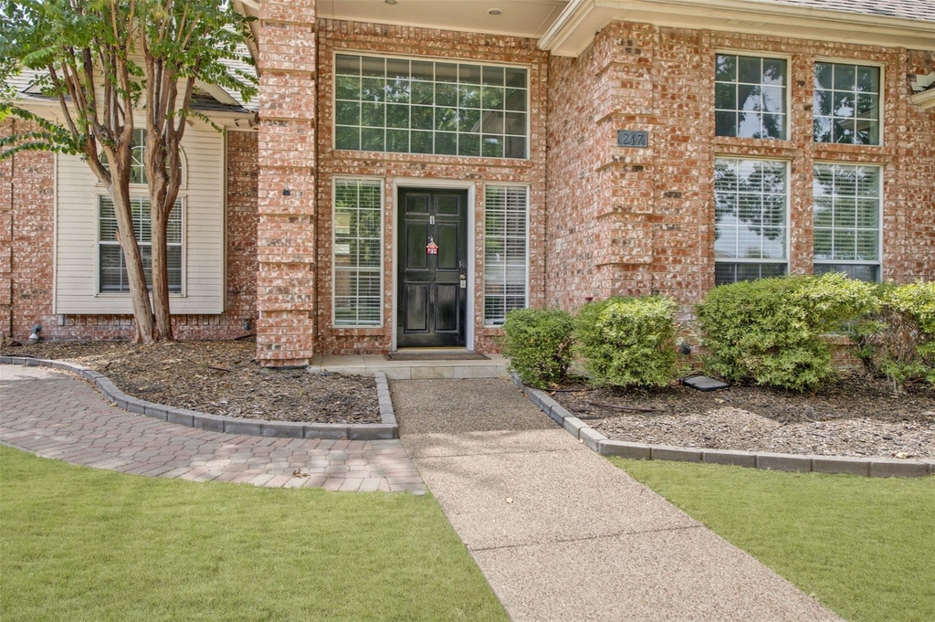 247 Park Valley Drive - Photo 2