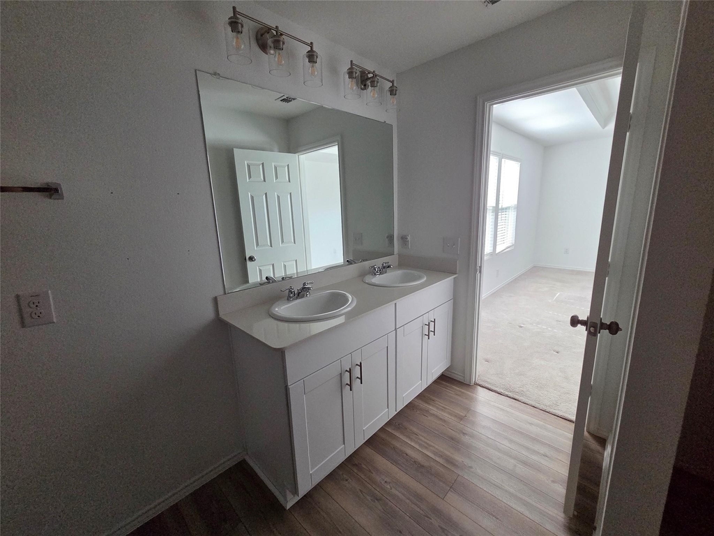 837 Breakwater Drive - Photo 16