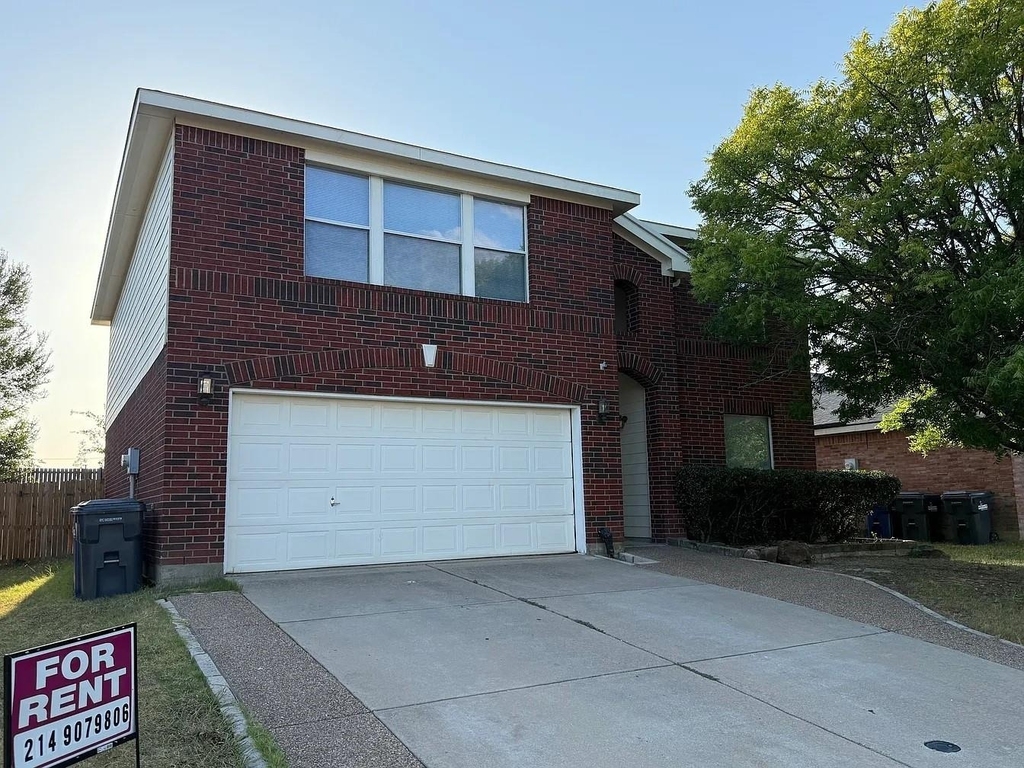2929 Kimbrough Lane - Photo 0