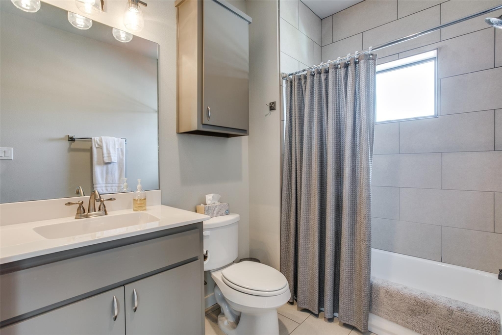 906 W Cannon Street - Photo 8