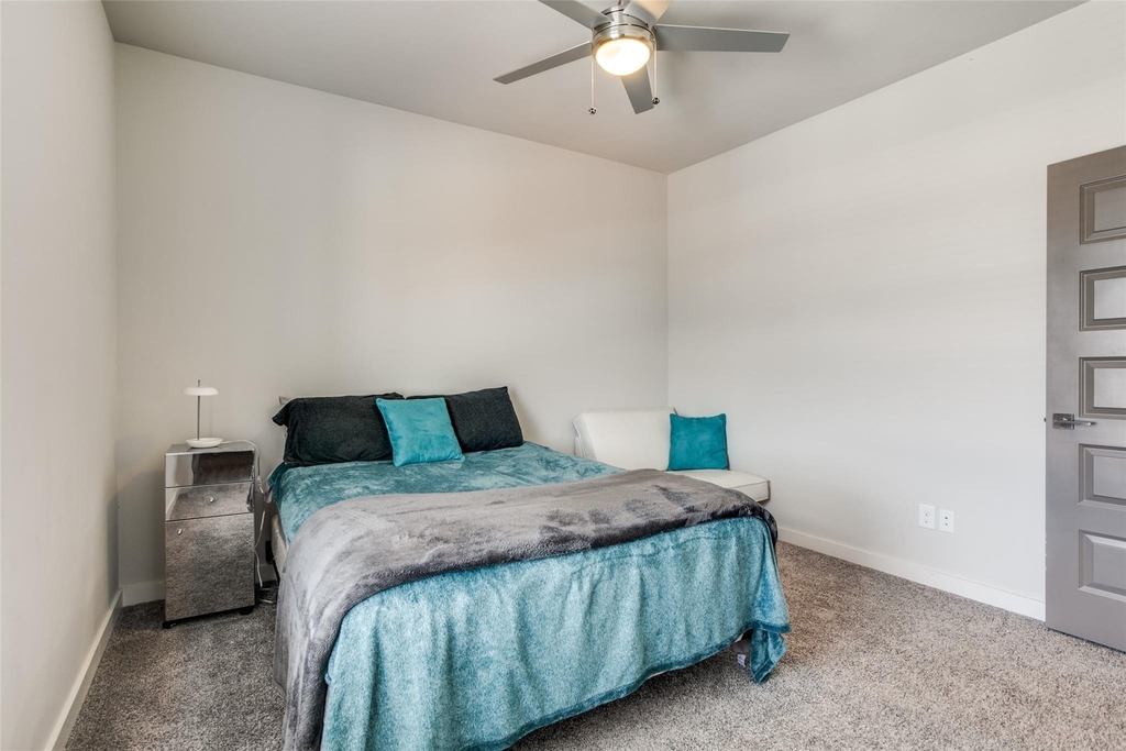 906 W Cannon Street - Photo 6