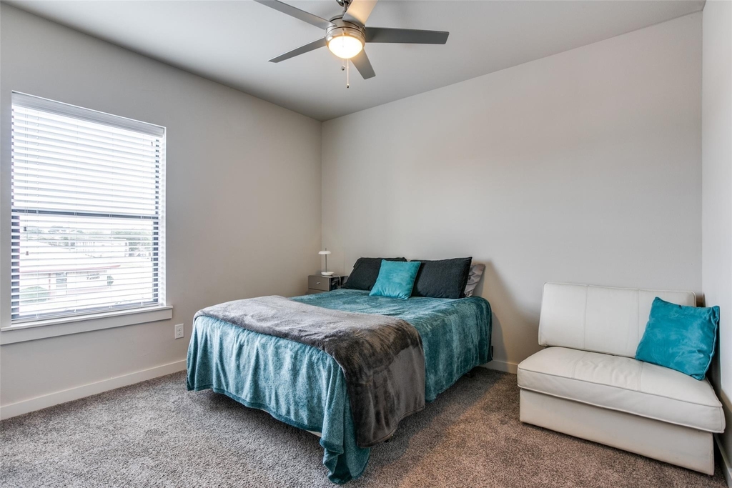 906 W Cannon Street - Photo 7