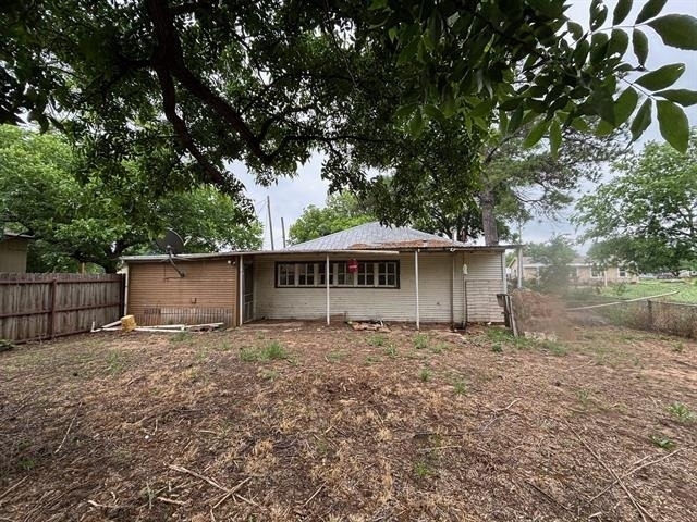 316 Alley Street - Photo 2
