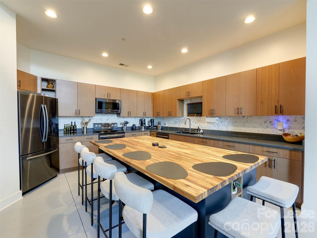 935 Westmere Avenue - Photo 10