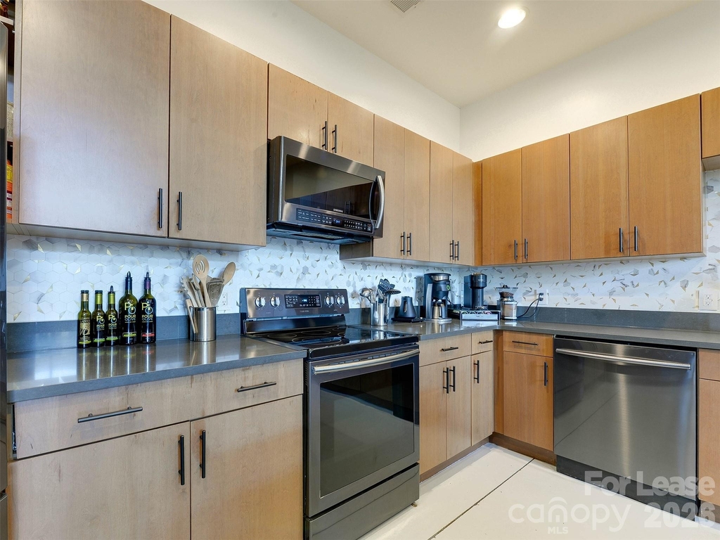 935 Westmere Avenue - Photo 14
