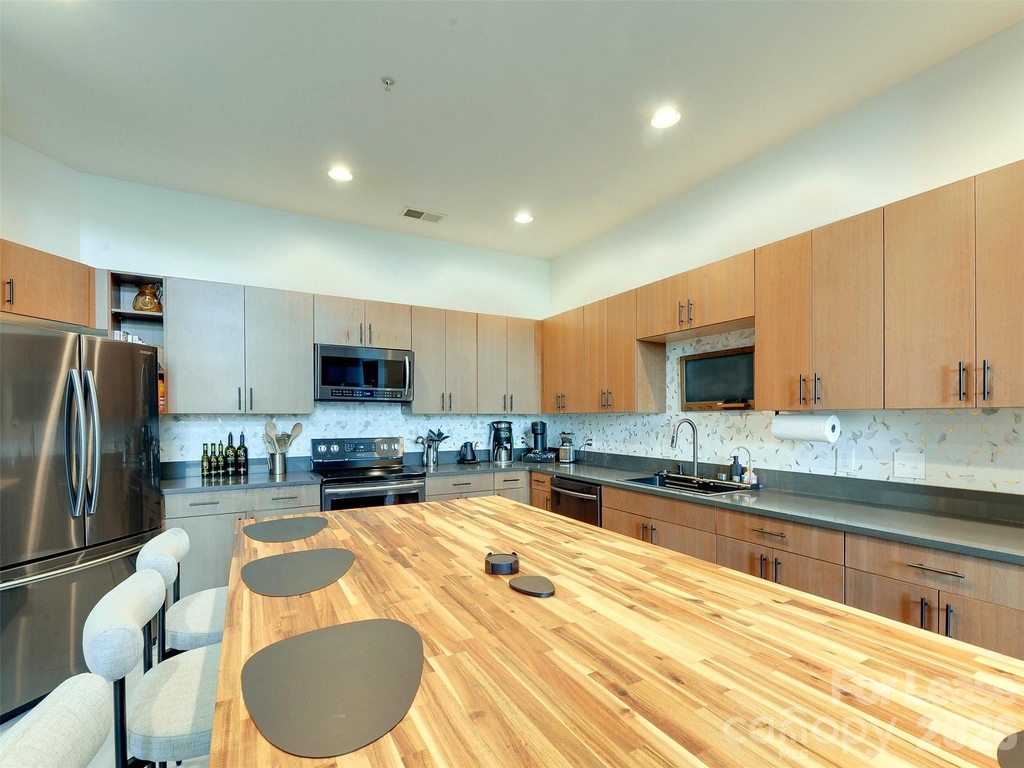 935 Westmere Avenue - Photo 16