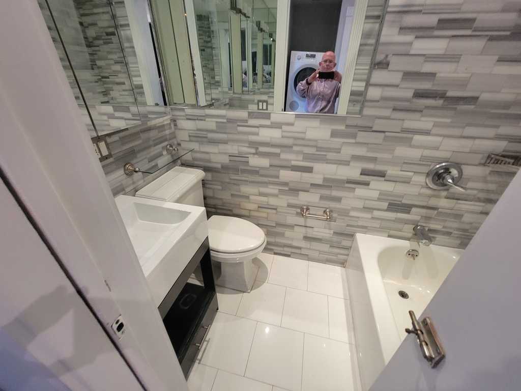 437 West 53rd Street - Photo 11