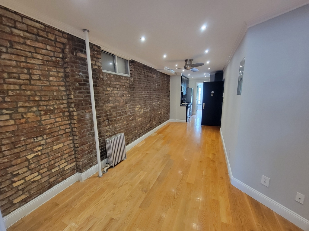 437 West 53rd Street - Photo 2