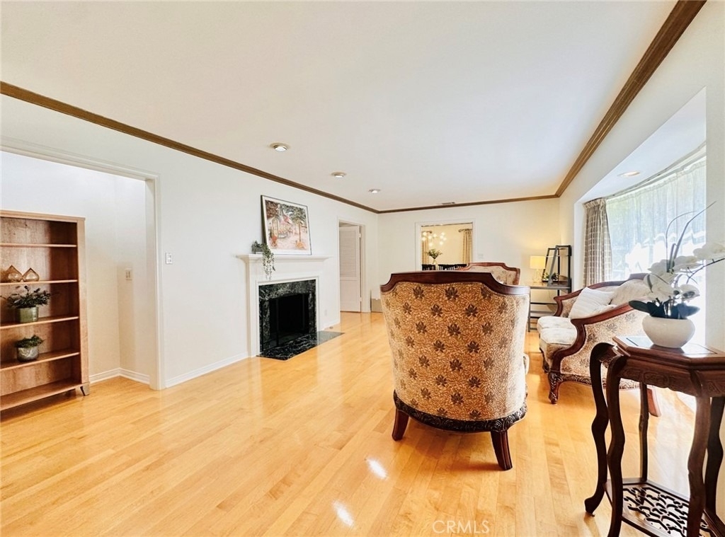 1558 Wembley Road - Photo 4