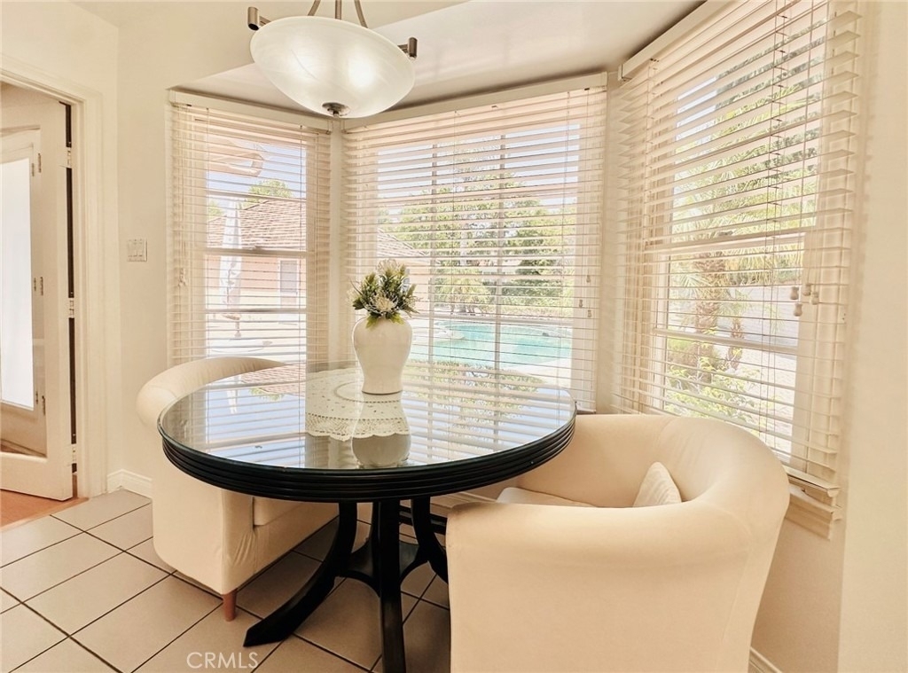 1558 Wembley Road - Photo 9