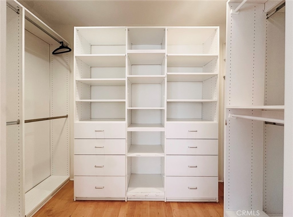 1558 Wembley Road - Photo 19
