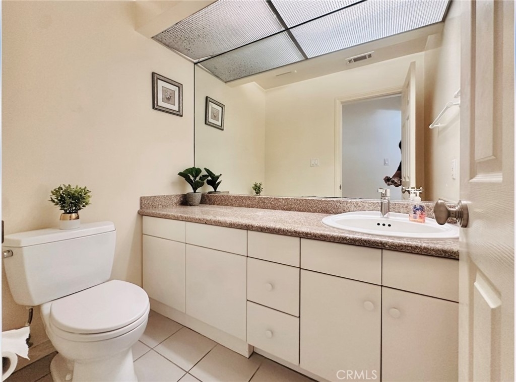 1558 Wembley Road - Photo 21