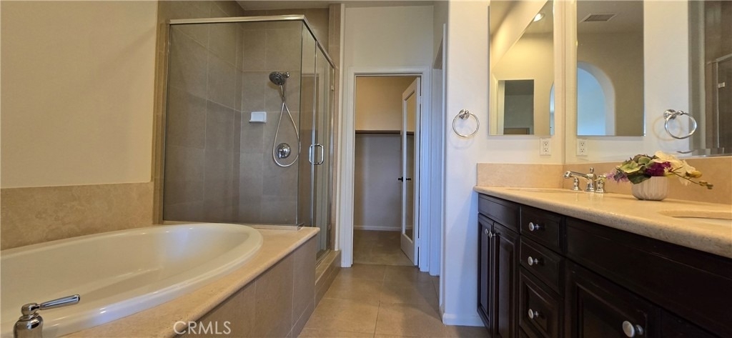 827 Terrace E - Photo 17