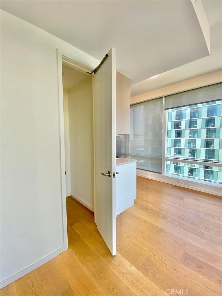 877 Francisco Street - Photo 9