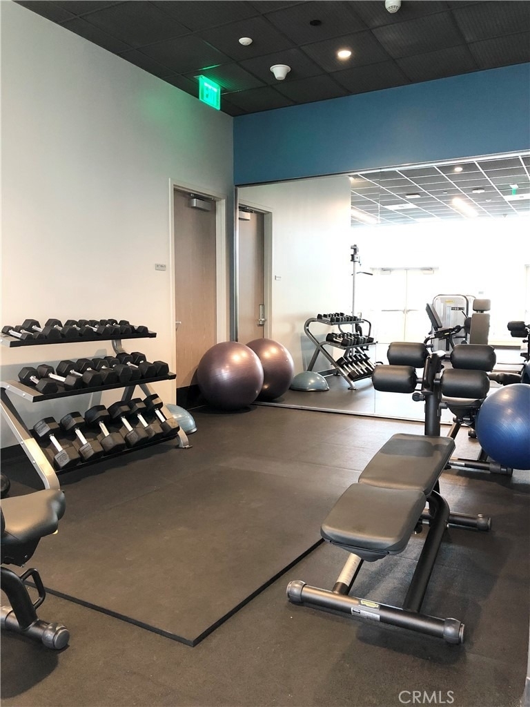 877 Francisco Street - Photo 34