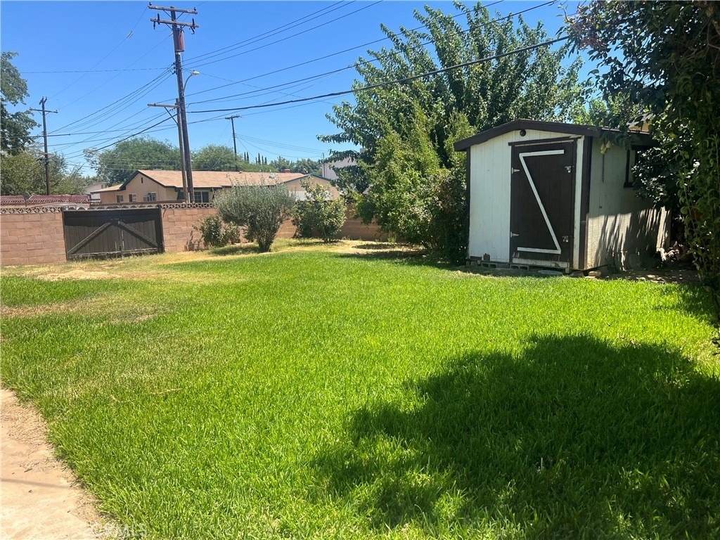 766 E Pillsbury - Photo 6