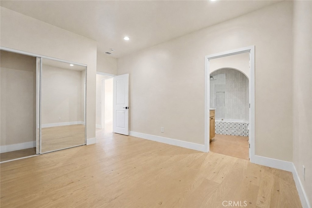 3434 Larissa - Photo 19