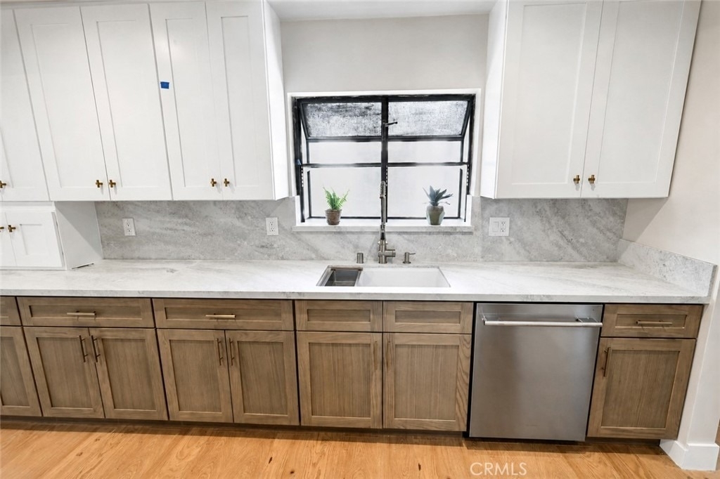 3434 Larissa - Photo 10