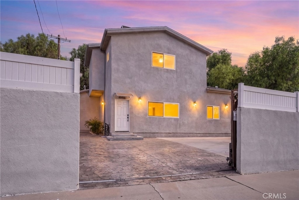 16507 San Fernando Mission Boulevard - Photo 0