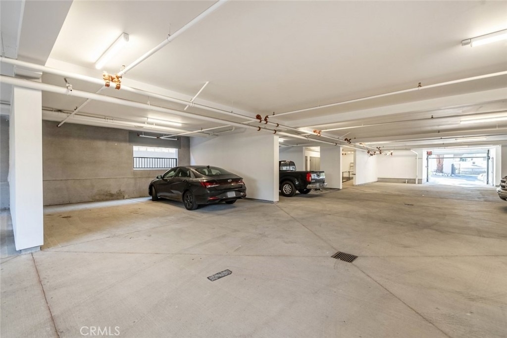 7341 Valmont Street - Photo 32