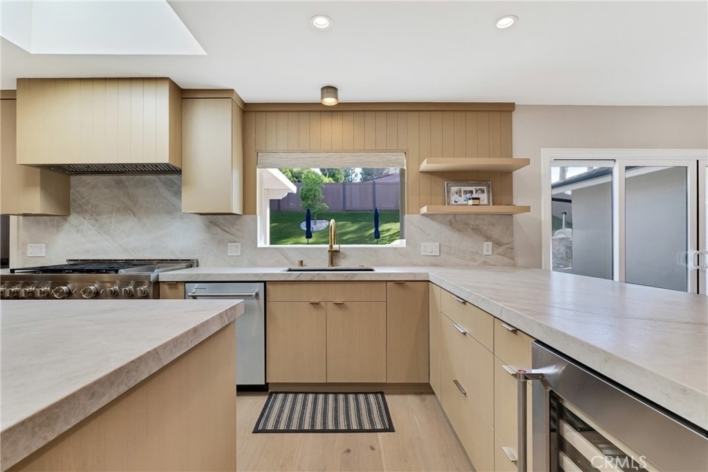 19160 Olympia Street - Photo 14