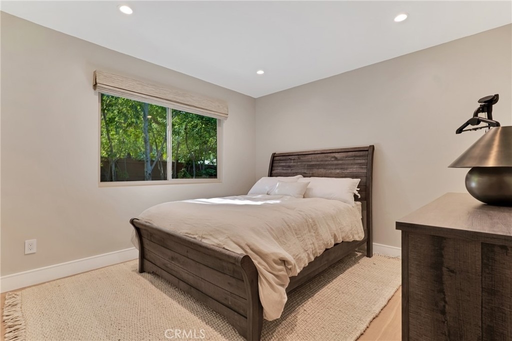 19160 Olympia Street - Photo 32