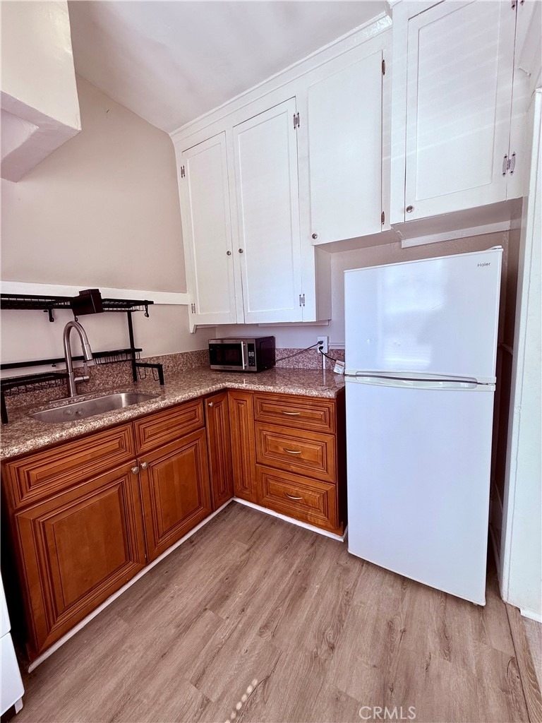 406 Linden Avenue - Photo 7