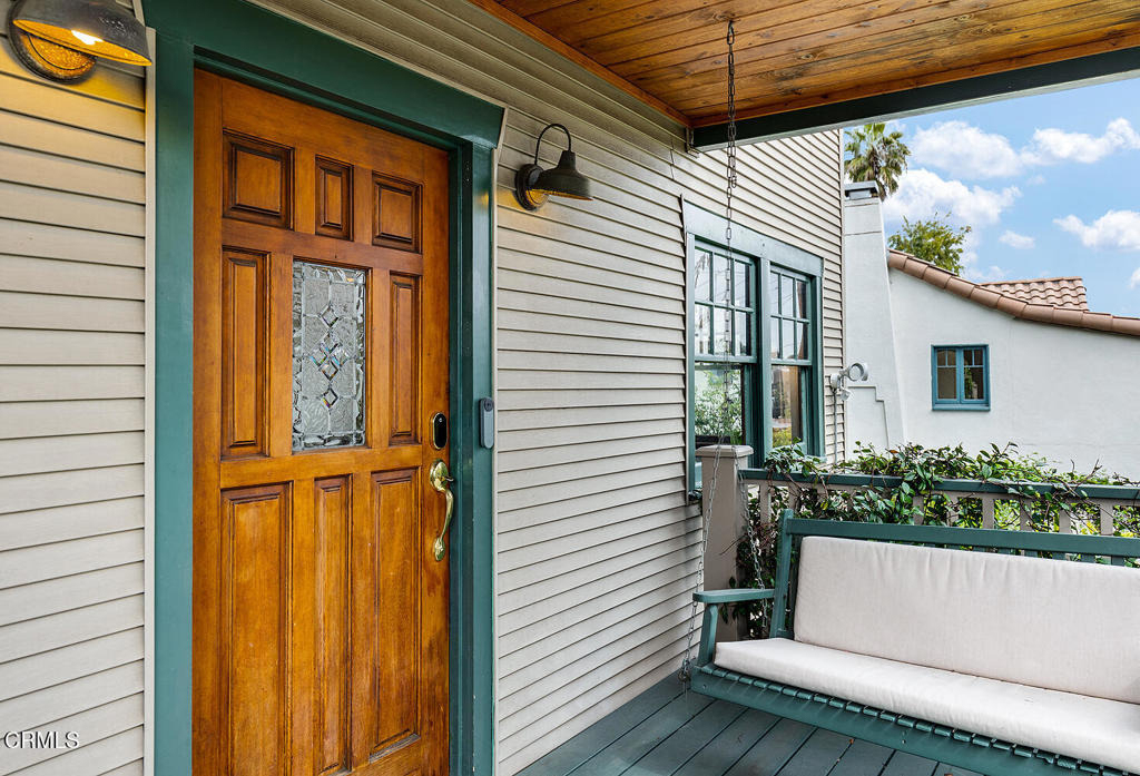 4195 York Boulevard - Photo 1