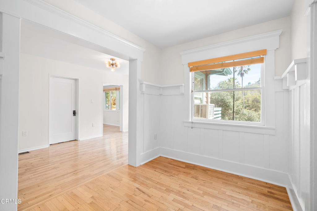 2026 Laurel Canyon Boulevard - Photo 5