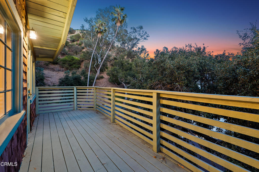 2026 Laurel Canyon Boulevard - Photo 8