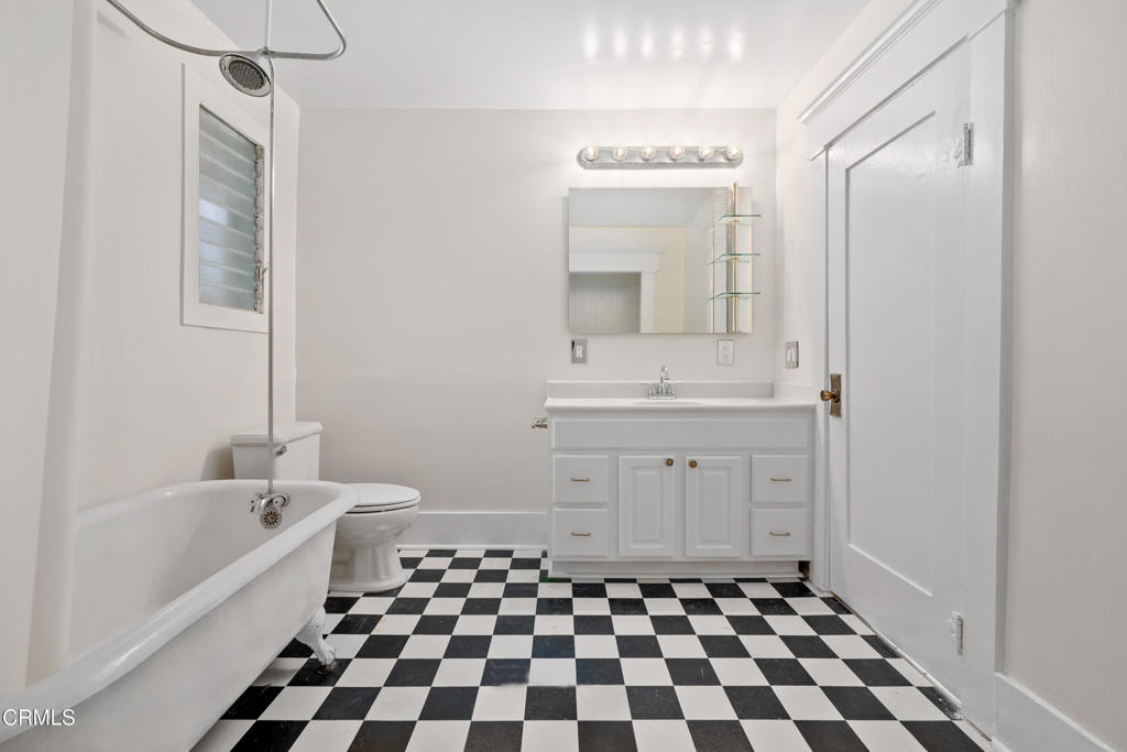 2026 Laurel Canyon Boulevard - Photo 7