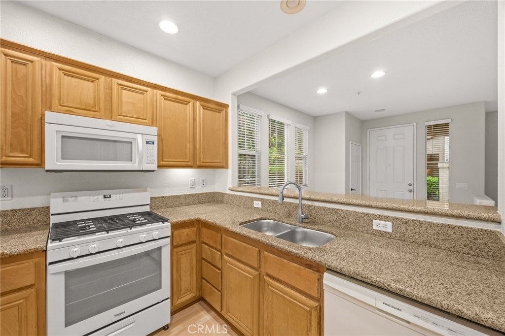 15 Ballard - Photo 11